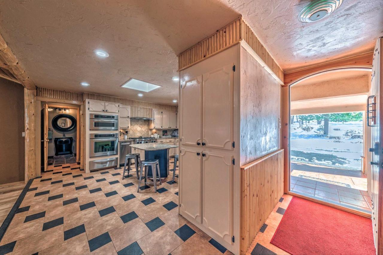 Spacious Ruidoso Home With Hot Tub And Fireplaces Extérieur photo