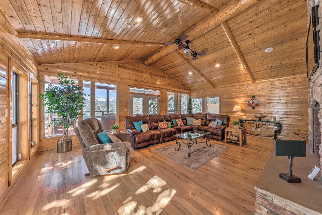 Spacious Ruidoso Home With Hot Tub And Fireplaces Extérieur photo