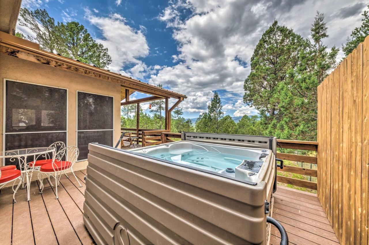 Spacious Ruidoso Home With Hot Tub And Fireplaces Extérieur photo